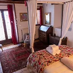 La Portette D'hotes Bed & Breakfast 3*